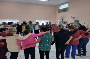 Foto - Idosos participam de encontro de encerramento do ano