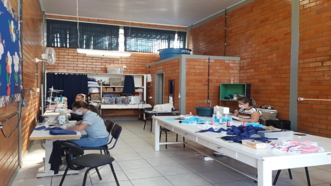 Assistência Social realiza confecção de máscaras de proteção 
