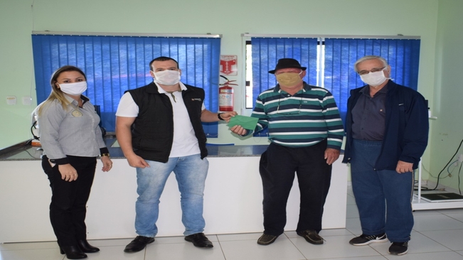 Cresol faz doação para o Hospital Nossa Senhora de Fátima